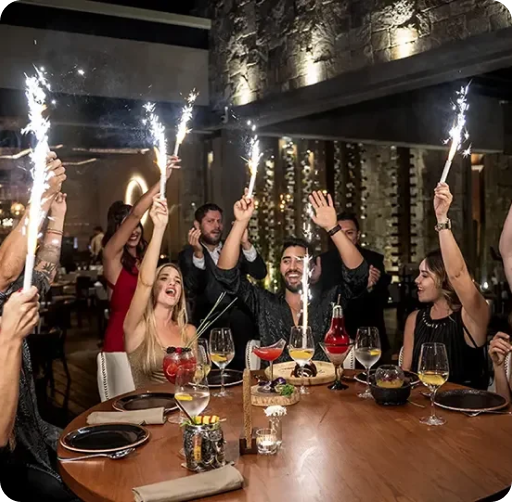 Dining & Entertainment